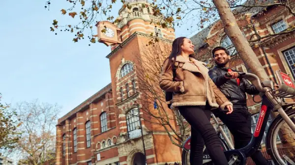 جامعة سيتي لندن - صورة 4 صورة من معرض جامعة سيتي لندن - 4