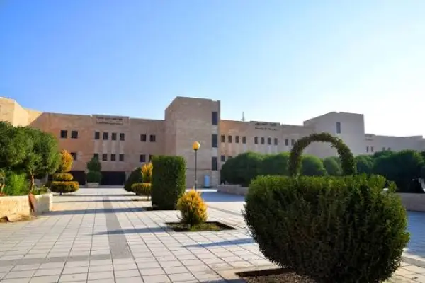صورة من معرض الجامعة الهاشمية - 2