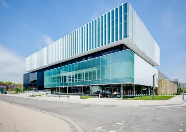 جامعة ماكماستر - صورة 4 صورة من معرض جامعة ماكماستر - 4
