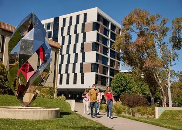 University of Canberra - gallery image 3 University of Canberra gallery image 3