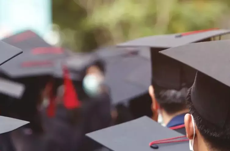 Which is better: studying in Britain or America? Which is better: studying in Britain or America?