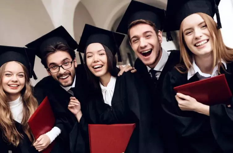 Your Guide to Studying Engineering in the UK Your Guide to Studying Engineering in the UK