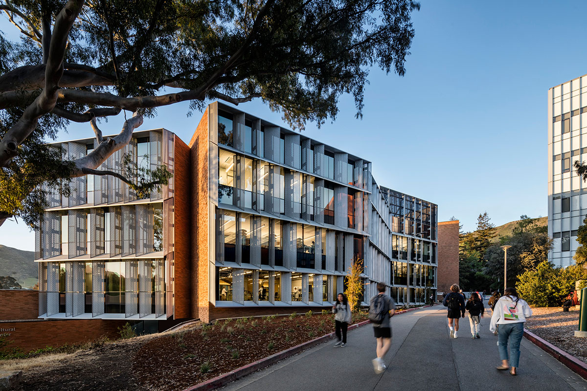 Bachelor of Construction Management at California Polytechnic State University Bachelor of Construction Management at California Polytechnic State University