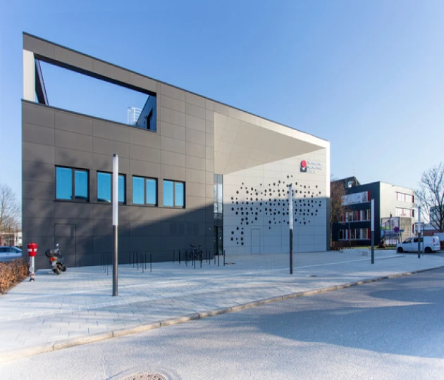 L intelligence overview