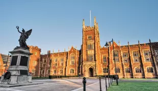Queen's University Belfast Queen's University Belfast
