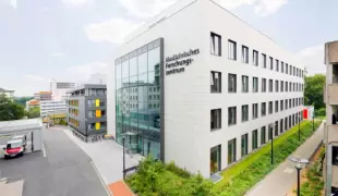 University of Duisburg-Essen University of Duisburg-Essen
