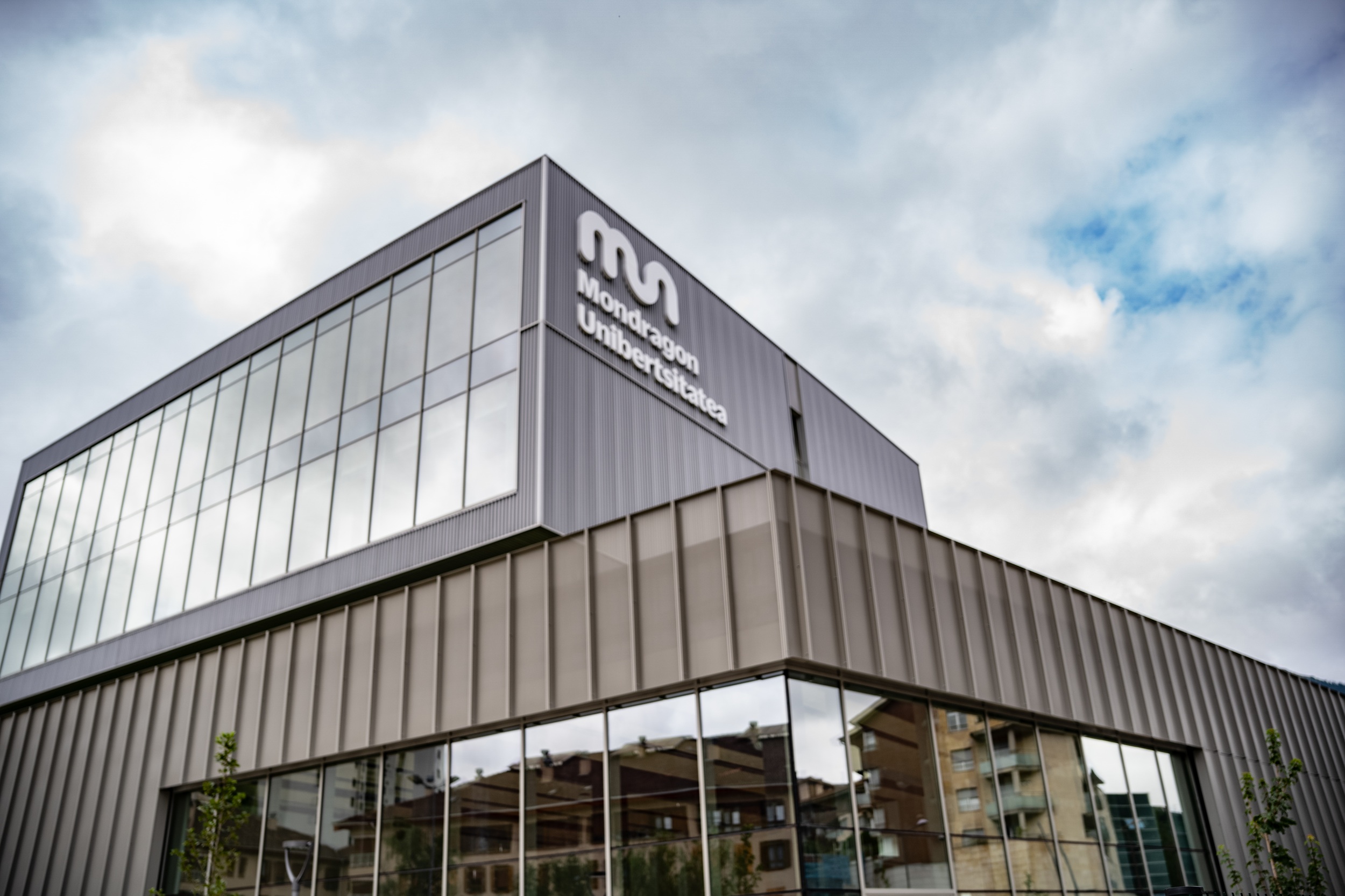 Bachelor of Entrepreneurial Leadership and Innovation at Mondragón University Bachelor of Entrepreneurial Leadership and Innovation at Mondragón University