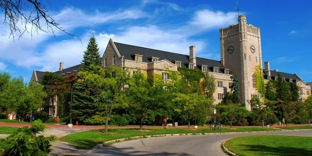 Lang Graduate Executive Program Entrance Scholarships [E6009]