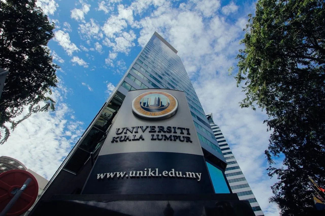 Bachelor of Aircraft Engineering Technology (Hons) in Mechanics at University of Kuala Lumpur Bachelor of Aircraft Engineering Technology (Hons) in Mechanics at University of Kuala Lumpur