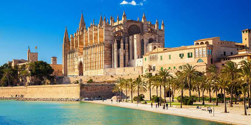Master of Advanced Physics and Applied Mathematics at University of the Balearic Islands Master of Advanced Physics and Applied Mathematics at University of the Balearic Islands